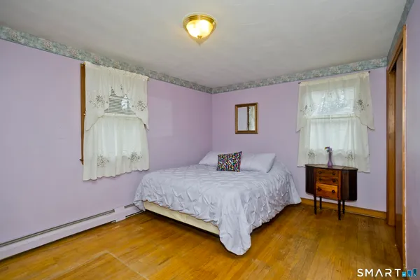 $299,900 | 630 Oak Street, East Hartford, CT 06118