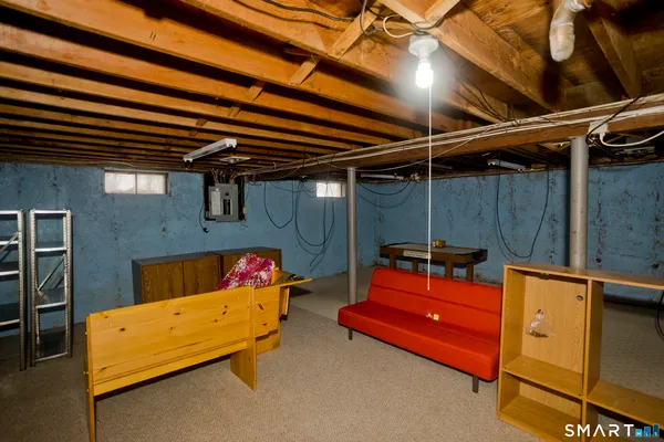 $299,900 | 630 Oak Street, East Hartford, CT 06118