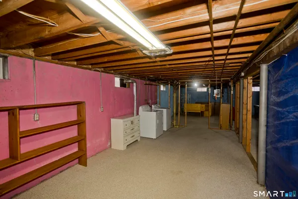 $299,900 | 630 Oak Street, East Hartford, CT 06118