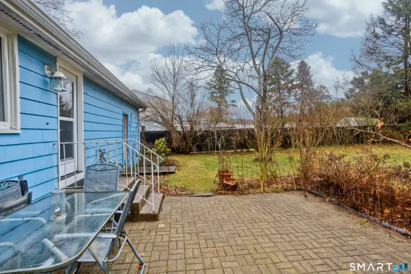 $299,900 | 630 Oak Street, East Hartford, CT 06118