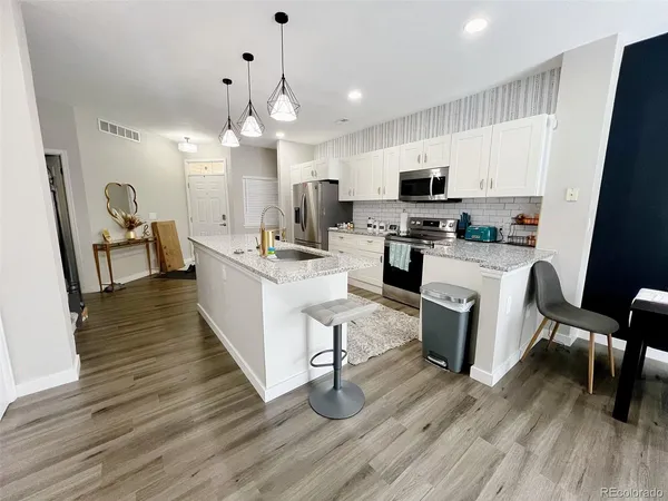 $2,630 | 12253 East 2nd Dr., Aurora, CO 80011