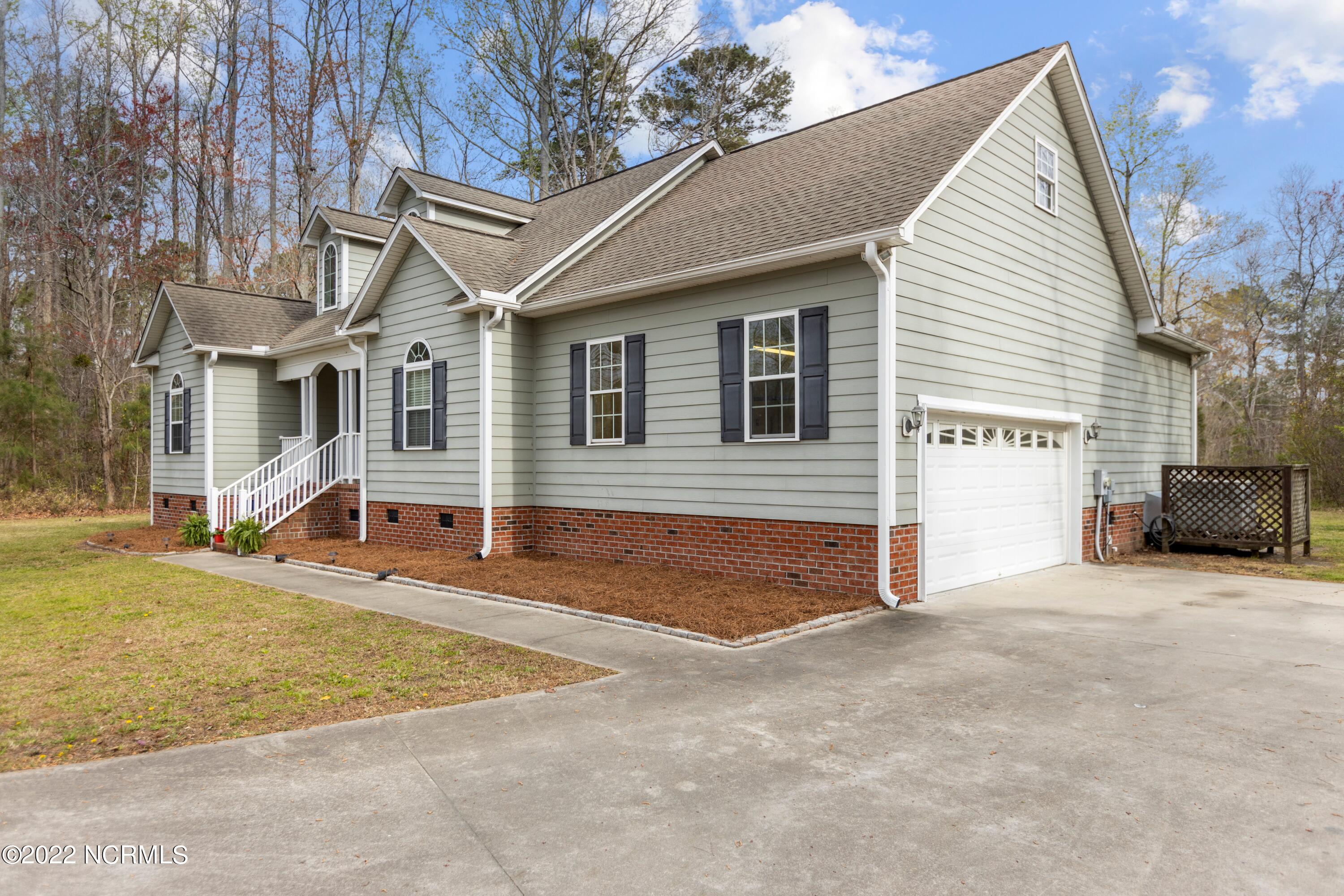 24 Teach's Cove Road Bath, NC 27808 - Photo 3 of 41 3-print-IMGL2311