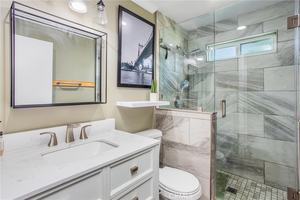 5169 Telefair Way Riverside, CA 92506 - Photo 26 of 47 3rd bathroom, used for the other 2 bedrooms