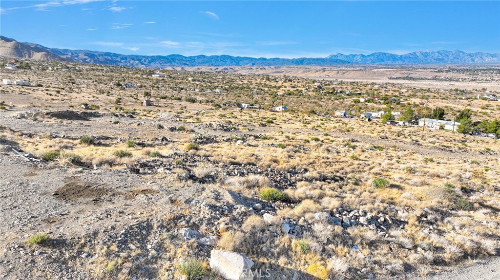 20828 Riverview Road Apple Valley, CA 92308 - Photo 10 of 11 a view of city and mountain