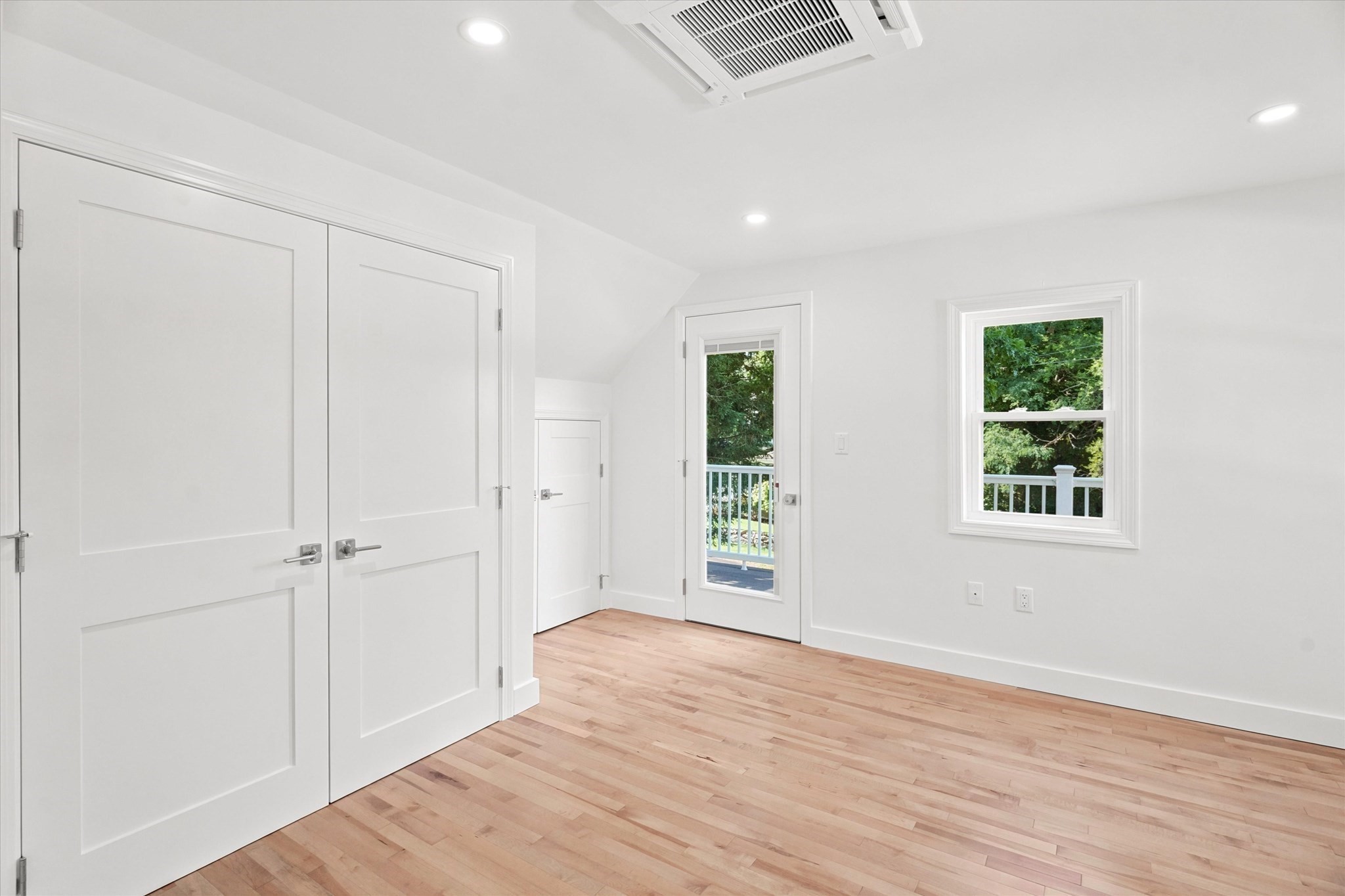 8 Wilmington Road Burlington, MA 01803 - Photo 19 of 42 Gallery Image 19