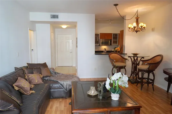 $2,500 | 233 South Federal Highway, Unit 312, Boca Raton, FL 33432