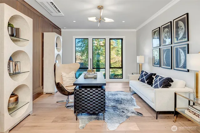 $16,996,000 | 1525 79th Place Northeast, Medina, WA 98039