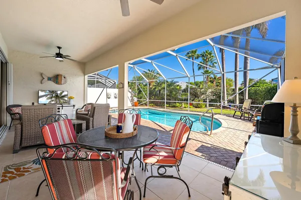 $562,500 | 2215 Southwest Mayflower Drive, Palm City, FL 34990