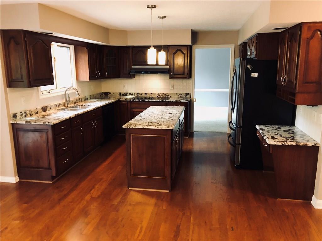 8681 Promontory Road Indianapolis, IN 46236 - Photo 8 of 37 Gallery Image 8