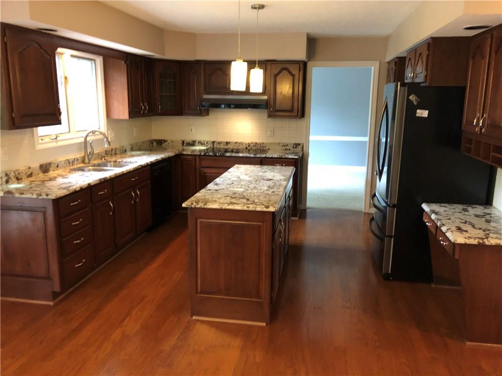 8681 Promontory Road Indianapolis, IN 46236 - Photo 10 of 37 Gallery Image 10