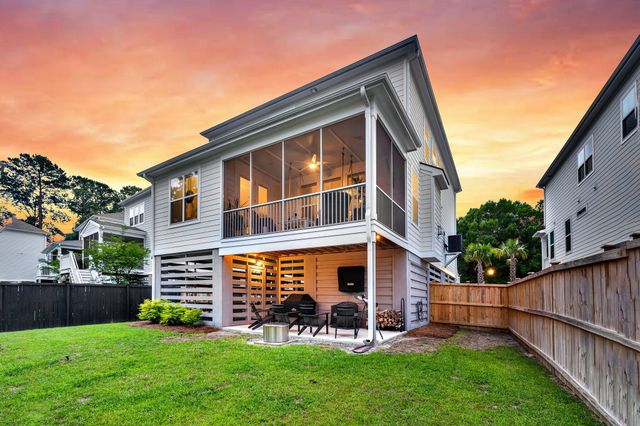 $1,075,000 | 1494 North Lakeshore Drive, Mount Pleasant, SC 29466