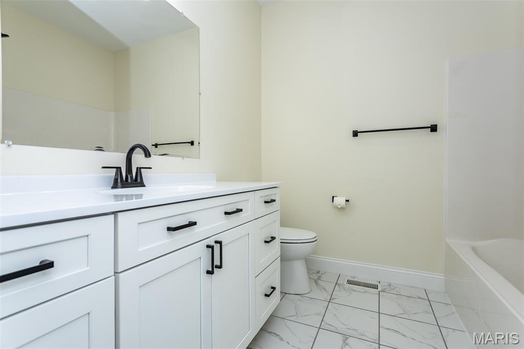 9 Fairway Court Alton, IL 62002 - Photo 22 of 47