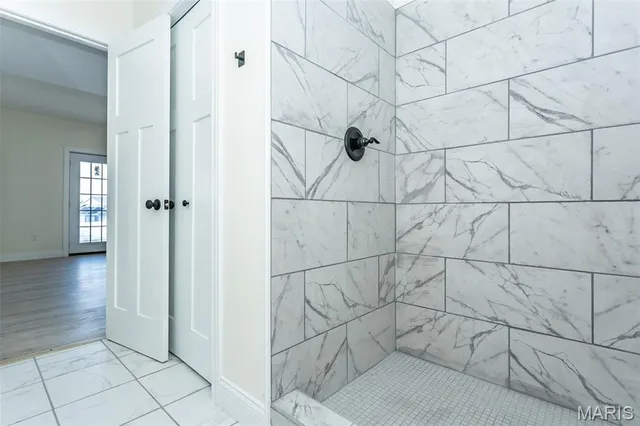 $529,000 | 9 Fairway Court, Alton, IL 62002