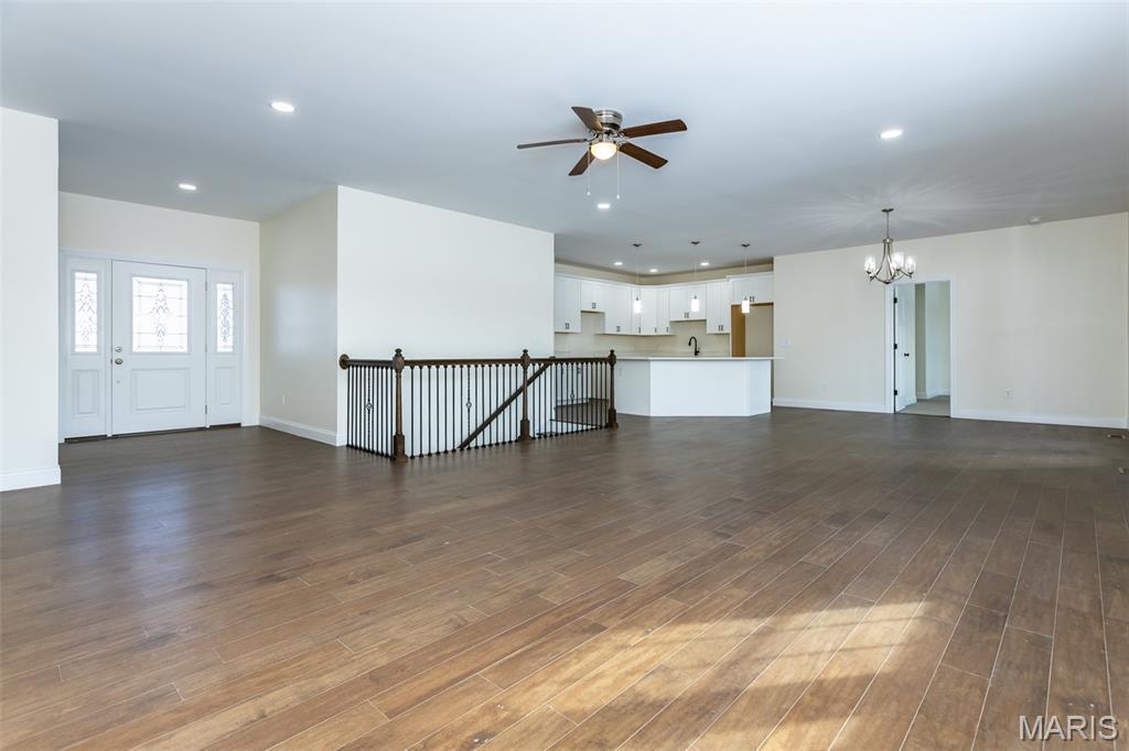 9 Fairway Court Alton, IL 62002 - Photo 6 of 47