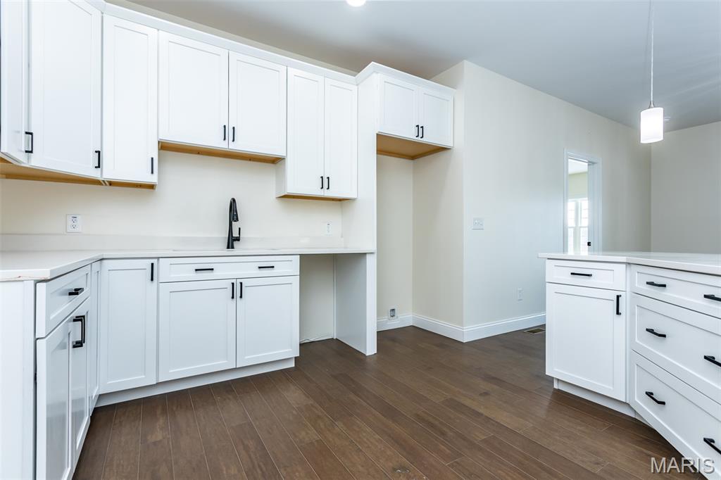 9 Fairway Court Alton, IL 62002 - Photo 10 of 47