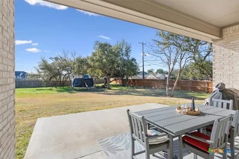 $565,000 | 102 Rancho Del Lago Lane, Belton, TX 76513