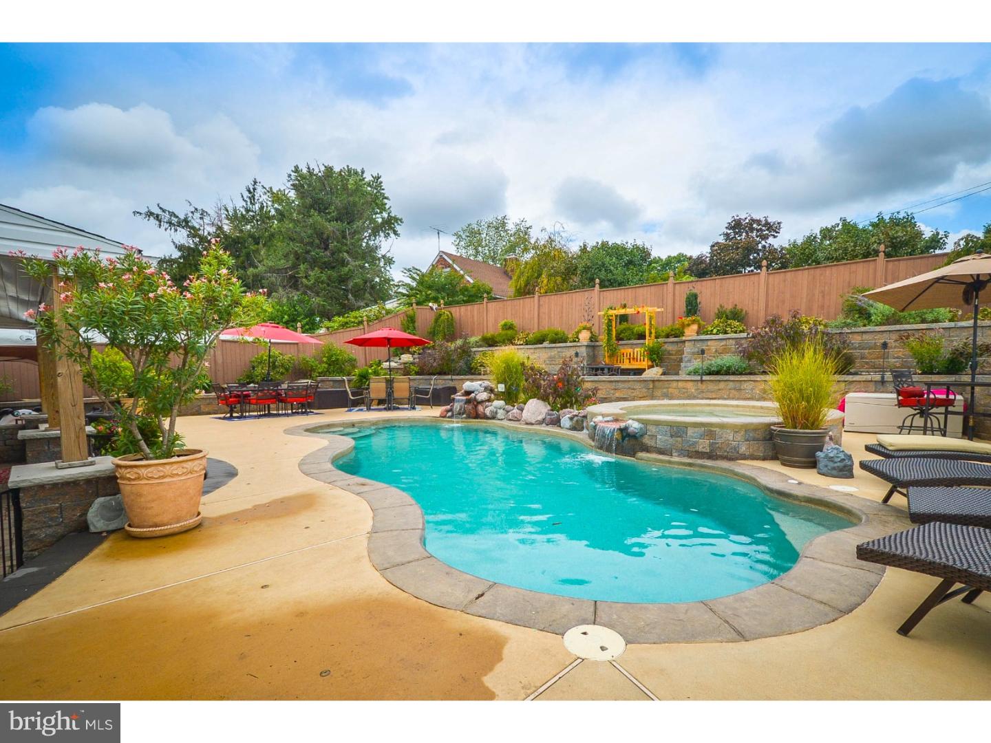 9326 Laramie Road Philadelphia, PA 19115 - Photo 19 of 25 Pool