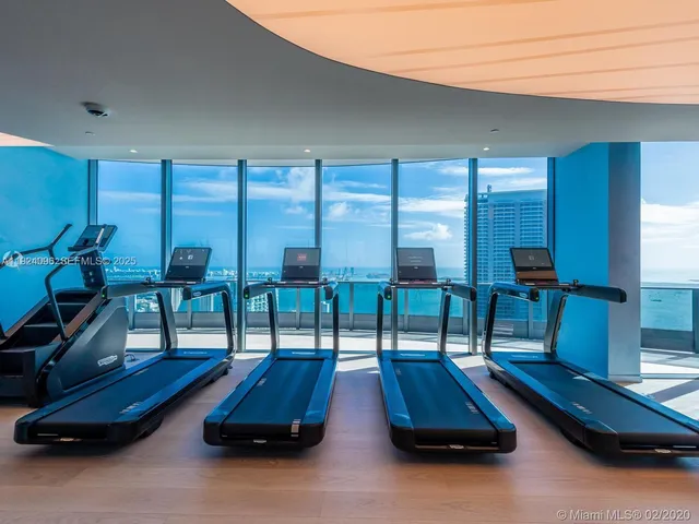 $8,800 | 1000 Brickell Plaza, Unit 3501, Miami, FL 33131