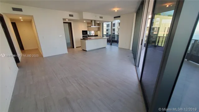 $8,800 | 1000 Brickell Plaza, Unit 3501, Miami, FL 33131