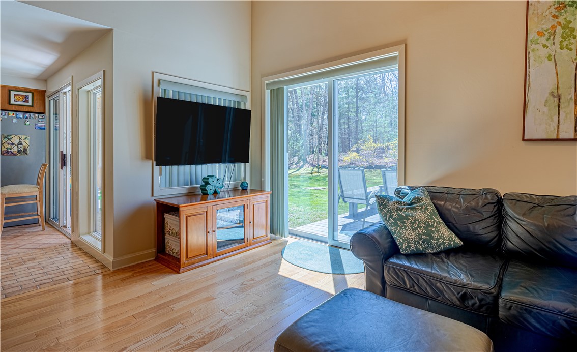 282 Byron Randall Road Scituate, RI 02857 - Photo 16 of 39
