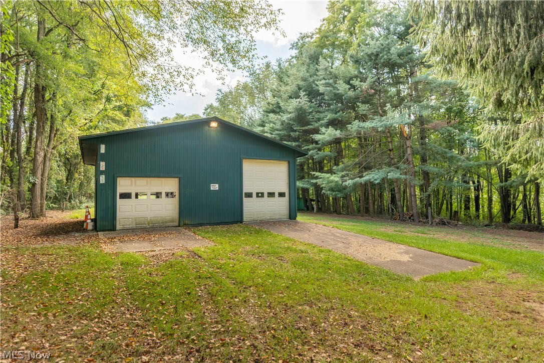 2512 Wright Road Akron, OH 44320 - Photo 15 of 29