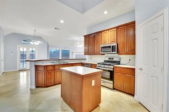 $2,800 | 1211 Greenway Drive, Allen, TX 75013