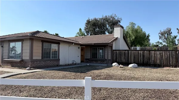 $4,000 | 24856 Sunday Drive, Moreno Valley, CA 92557