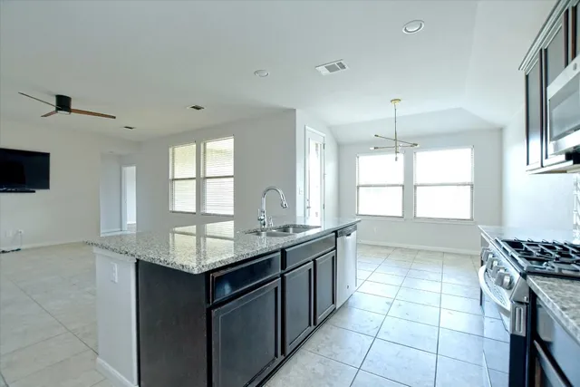 $2,250 | 5671 Corsica Loop, Round Rock, TX 78665