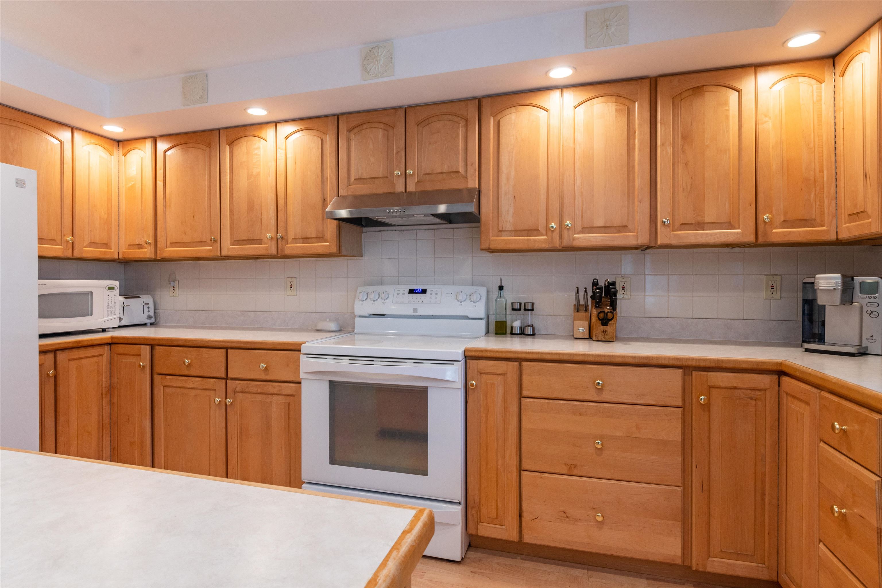 12 Perley Road, Unit 22 Derry, NH 03038 - Photo 5 of 35