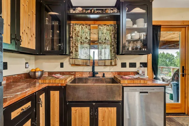 $875,000 | 154 High Top Road, Reliance, TN 37369