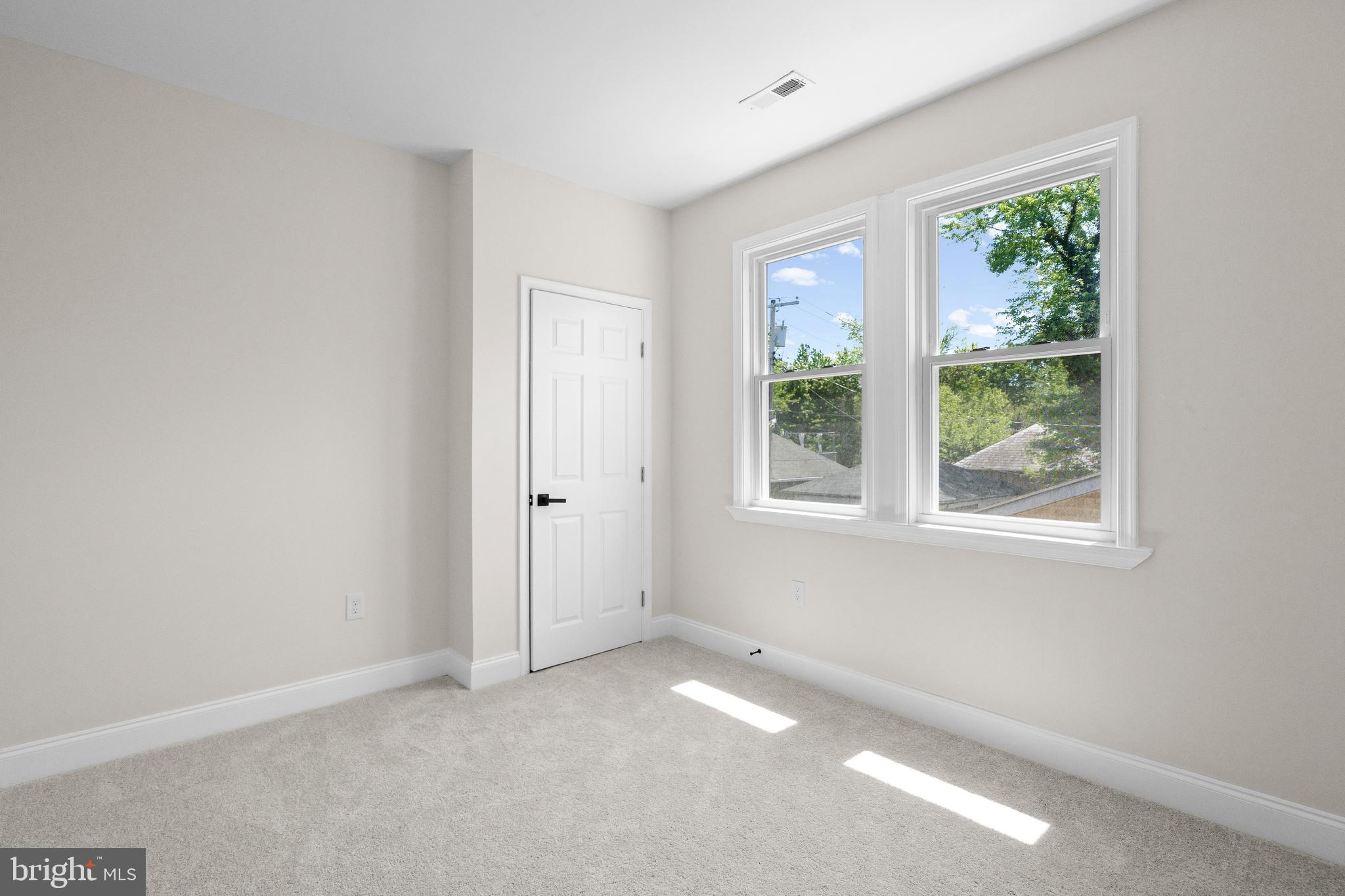 3809 Grantley Road Baltimore, MD 21215 - Photo 27 of 56