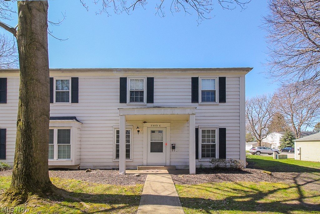 7353 Fox Mill Road, Unit 27C Mentor, OH 44060 - Photo 15 of 17