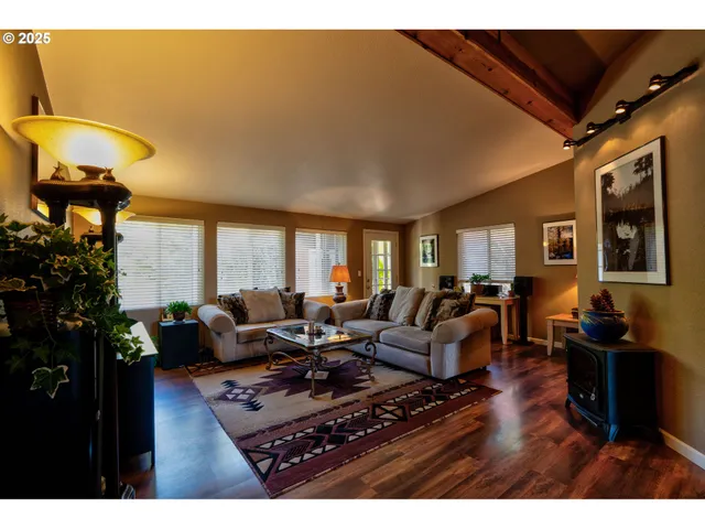 $1,945,000 | 156 Peppermill Road, Kelso, WA 98626