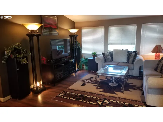 $1,945,000 | 156 Peppermill Road, Kelso, WA 98626