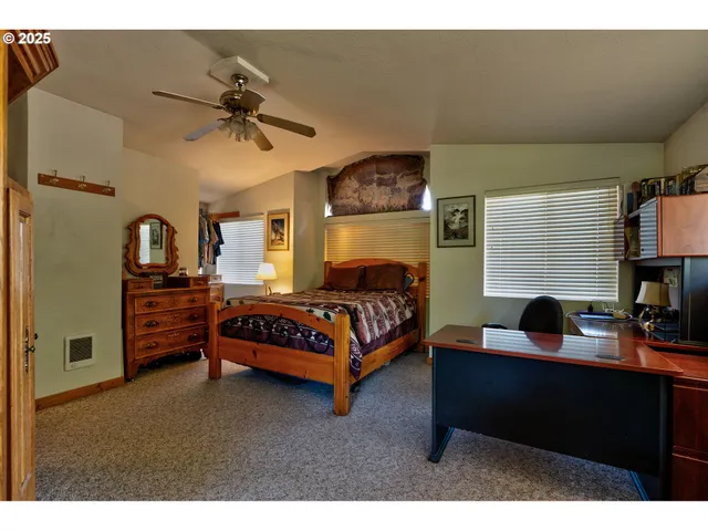 $1,945,000 | 156 Peppermill Road, Kelso, WA 98626