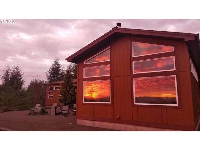 $1,945,000 | 156 Peppermill Road, Kelso, WA 98626