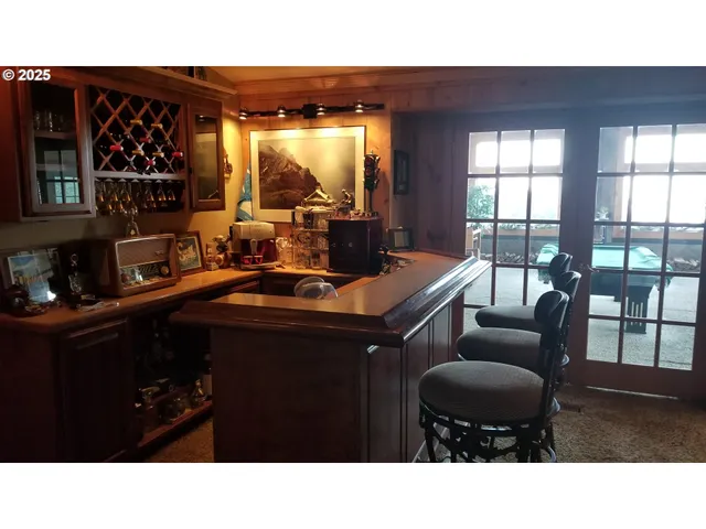 $1,945,000 | 156 Peppermill Road, Kelso, WA 98626