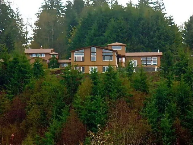 $1,945,000 | 156 Peppermill Road, Kelso, WA 98626