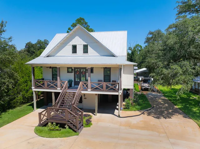 $1,450,000 | 400 Pitts Bayshore Drive, Freeport, FL 32439