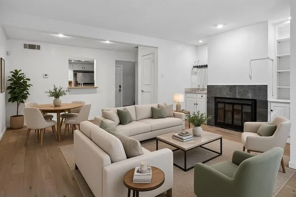 $2,950 | 3815 Holland Avenue, Unit 1, Dallas, TX 75219