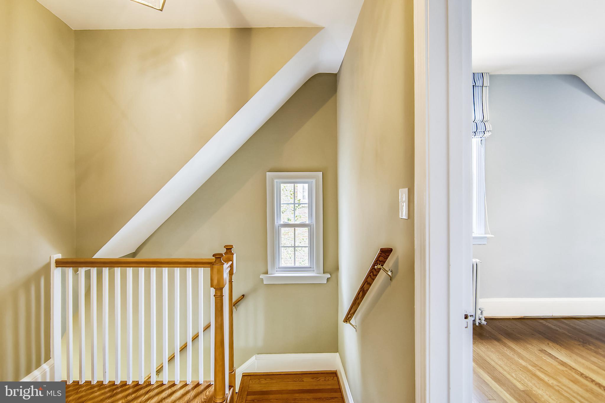 2901 Rittenhouse Street Northwest Washington, DC 20015 - Photo 20 of 51 Upstairs hallway