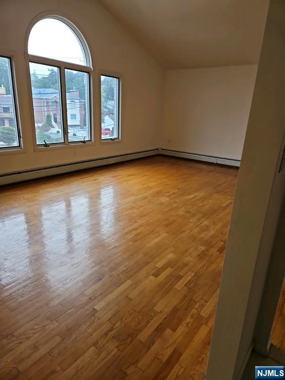 755 Edgewater Avenue, Unit 2 Ridgefield, NJ 07657 - Photo 2 of 9