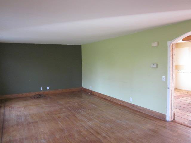 10555 Lenawee County Line Road Milan, MI 48160 - Photo 5 of 13 20387464-4.JPG