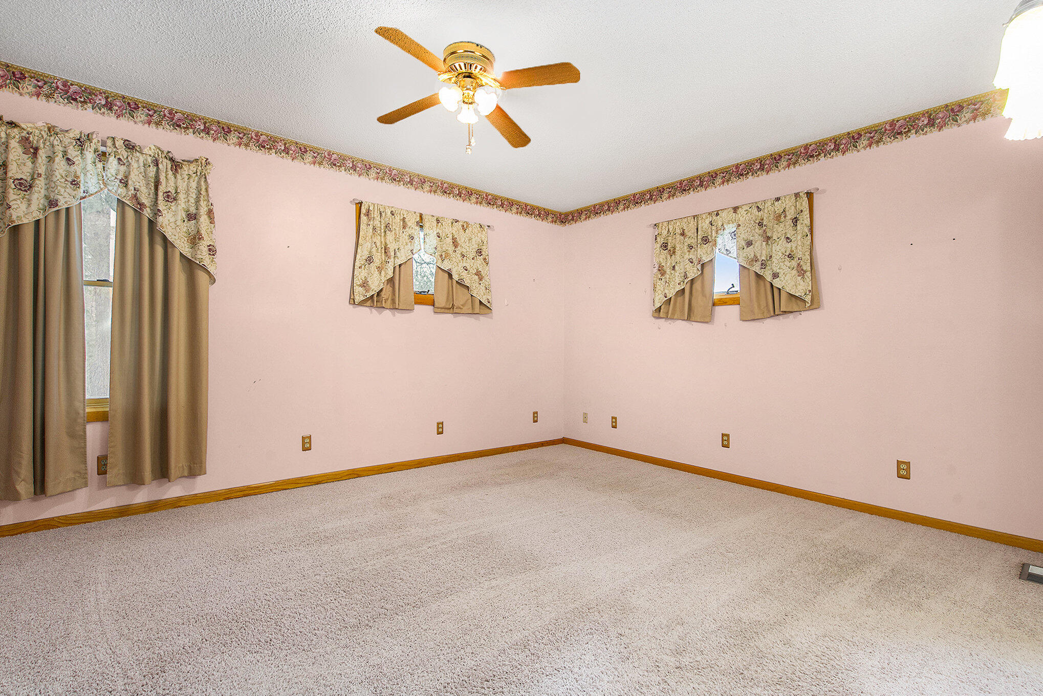 13677 Unadilla Road Gregory, MI 48137 - Photo 12 of 28 013_dsc06997_417