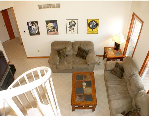 1096 Three Degree Road Butler, PA 16002 - Photo 9 of 18 Living Room.