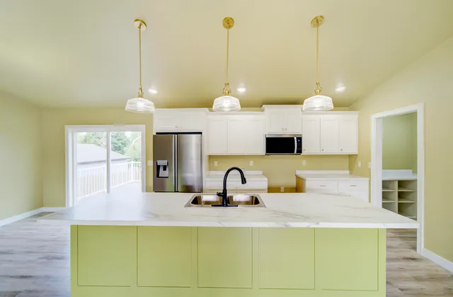 $418,900 | 1931 Southland Lane, New London, WI 54961