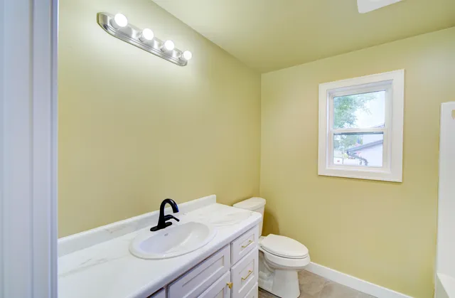 $418,900 | 1931 Southland Lane, New London, WI 54961