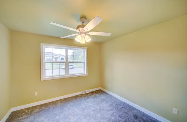 $418,900 | 1931 Southland Lane, New London, WI 54961