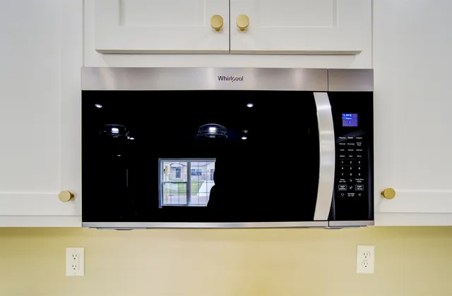 $418,900 | 1931 Southland Lane, New London, WI 54961