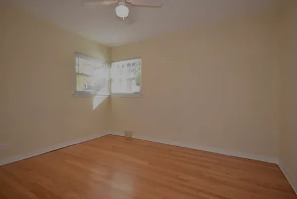 $325,000 | 144 East Quincy Street, Riverside, IL 60546